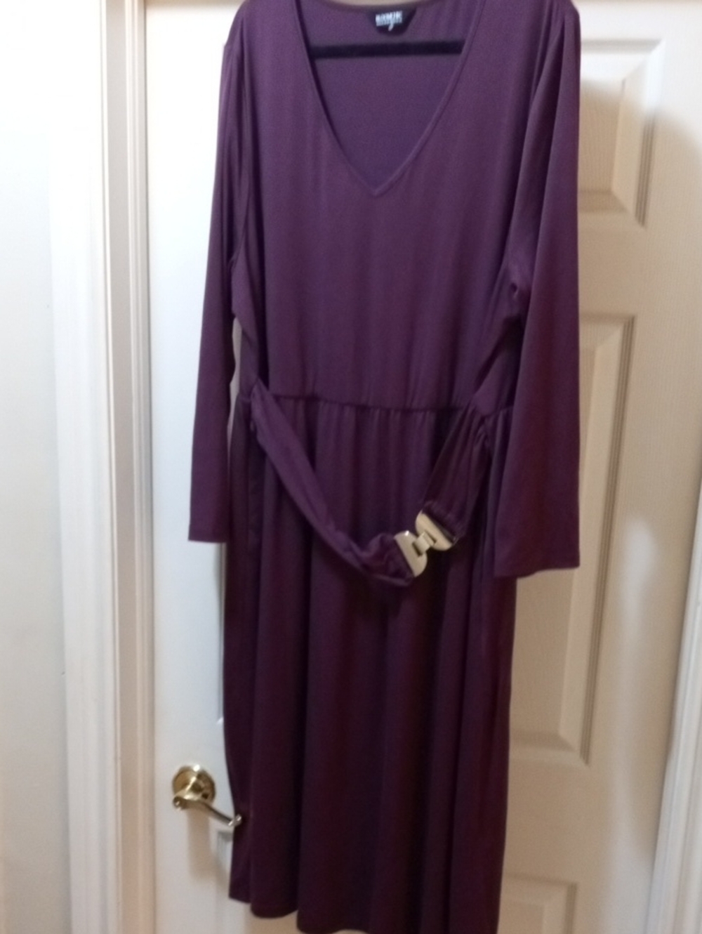 BloomChic Long Sleeve V-Neck Plum Dress with Gold Tie Waist Bust 54